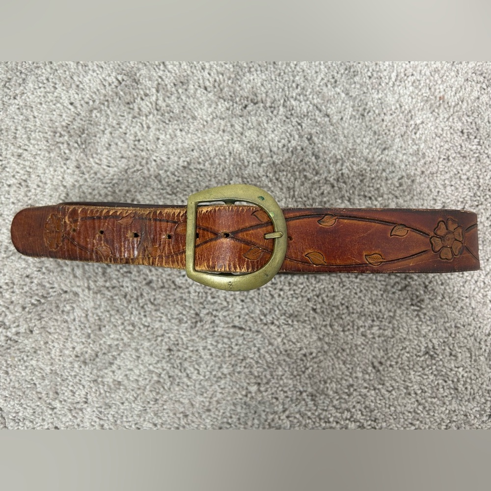 Vintage GIOVANNI Floral hand tooled Leather Belt